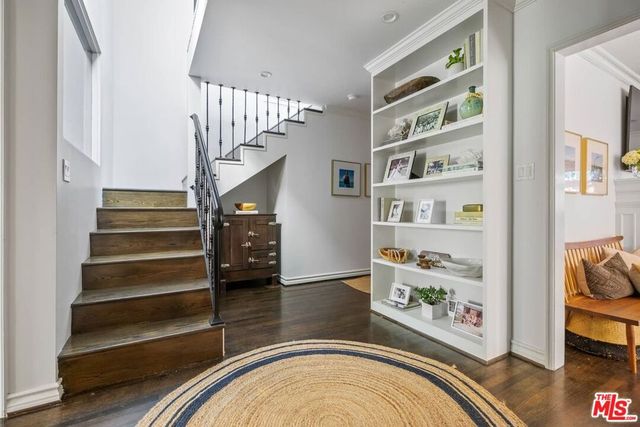 10576 Lindbrook Drive, Los Angeles, CA 90024