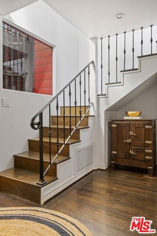 10576 Lindbrook Drive, Los Angeles, CA 90024