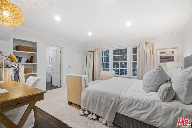 10576 Lindbrook Drive, Los Angeles, CA 90024