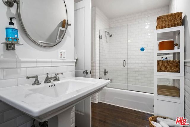 10576 Lindbrook Drive, Los Angeles, CA 90024