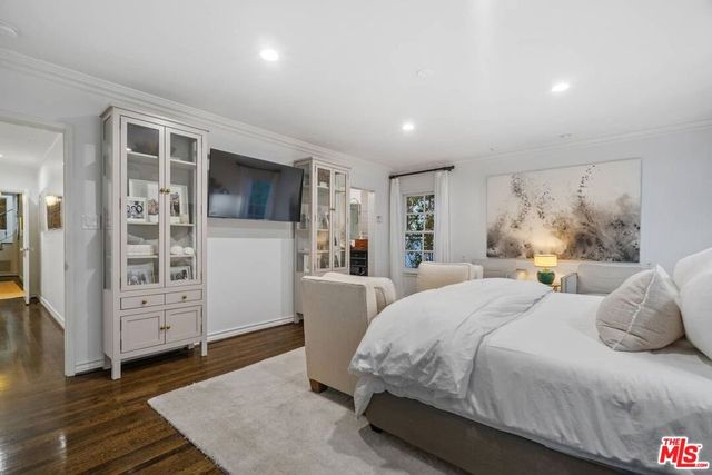 10576 Lindbrook Drive, Los Angeles, CA 90024