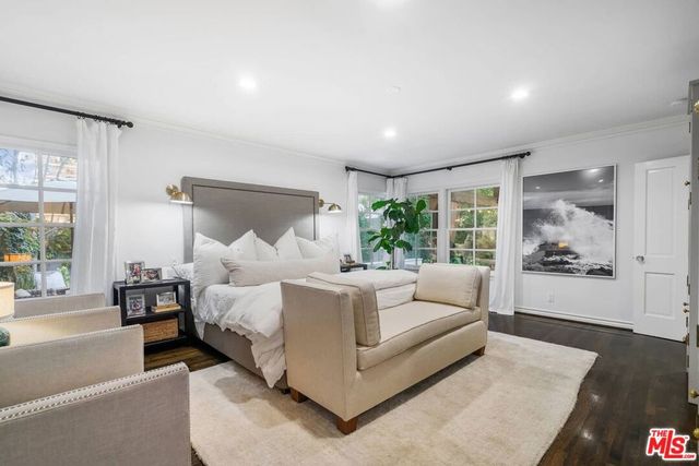 10576 Lindbrook Drive, Los Angeles, CA 90024
