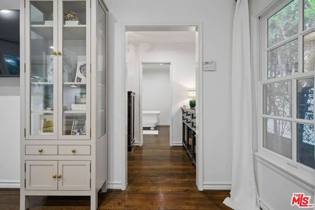 10576 Lindbrook Drive, Los Angeles, CA 90024