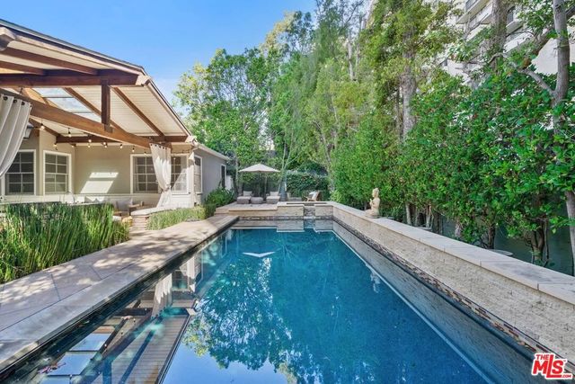 10576 Lindbrook Drive, Los Angeles, CA 90024