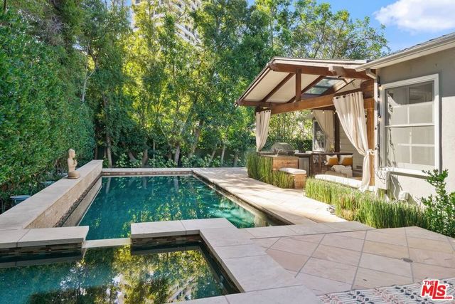 10576 Lindbrook Drive, Los Angeles, CA 90024