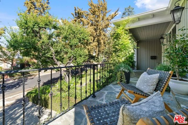 10576 Lindbrook Drive, Los Angeles, CA 90024
