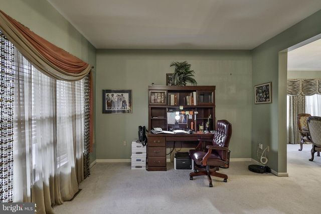 1327 WHEATLAND AVE, Pennsburg, PA 18073