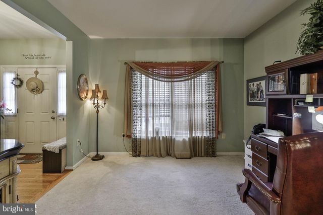 1327 WHEATLAND AVE, Pennsburg, PA 18073