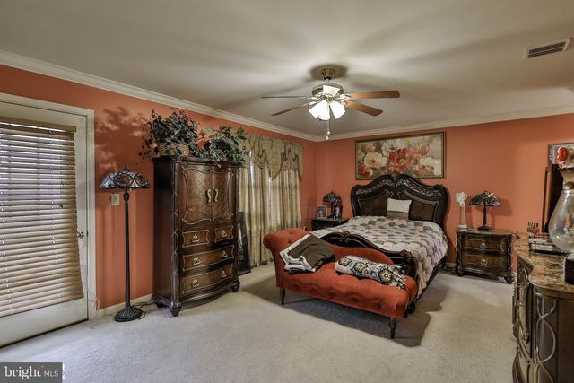 1327 WHEATLAND AVE, Pennsburg, PA 18073