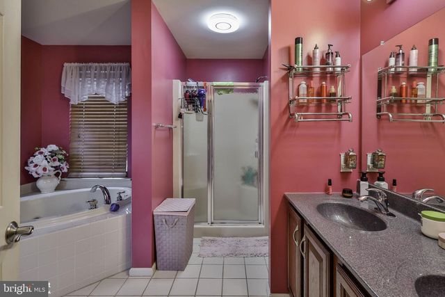 1327 WHEATLAND AVE, Pennsburg, PA 18073