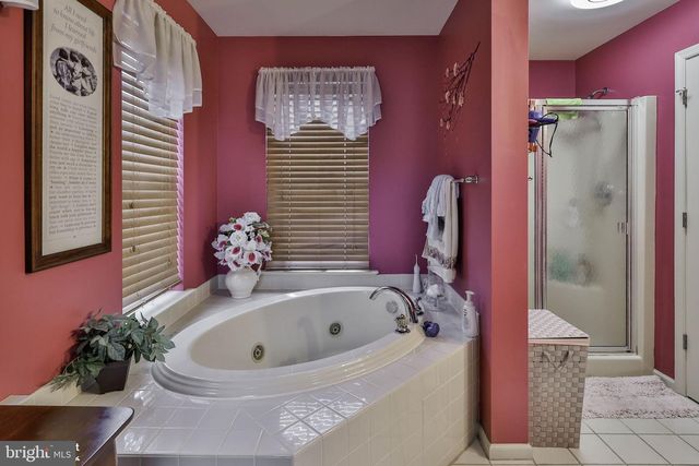 1327 WHEATLAND AVE, Pennsburg, PA 18073