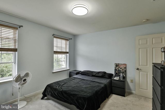 1327 WHEATLAND AVE, Pennsburg, PA 18073