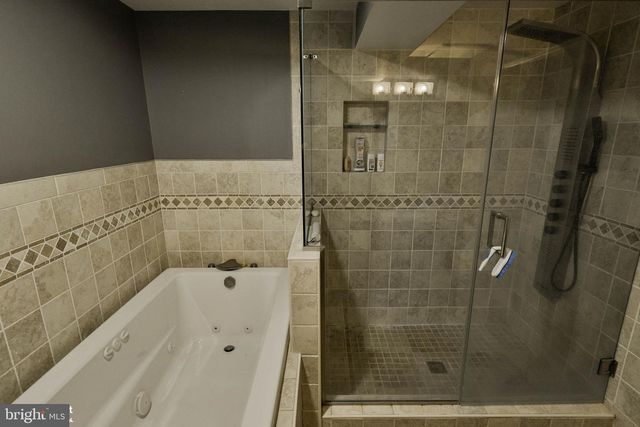 1327 WHEATLAND AVE, Pennsburg, PA 18073