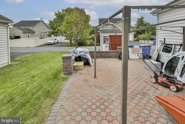 1327 WHEATLAND AVE, Pennsburg, PA 18073