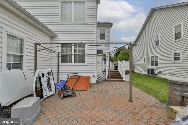 1327 WHEATLAND AVE, Pennsburg, PA 18073