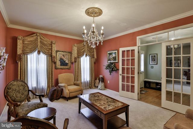 1327 WHEATLAND AVE, Pennsburg, PA 18073