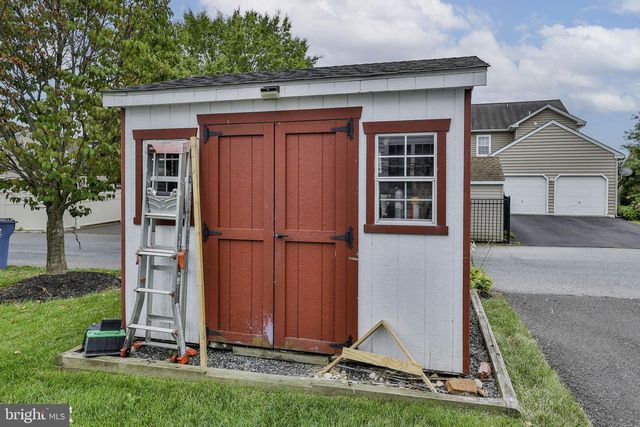 1327 WHEATLAND AVE, Pennsburg, PA 18073