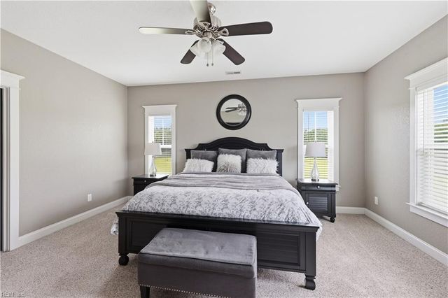 118 N Lou Sawyer RD, Moyock, NC 27958