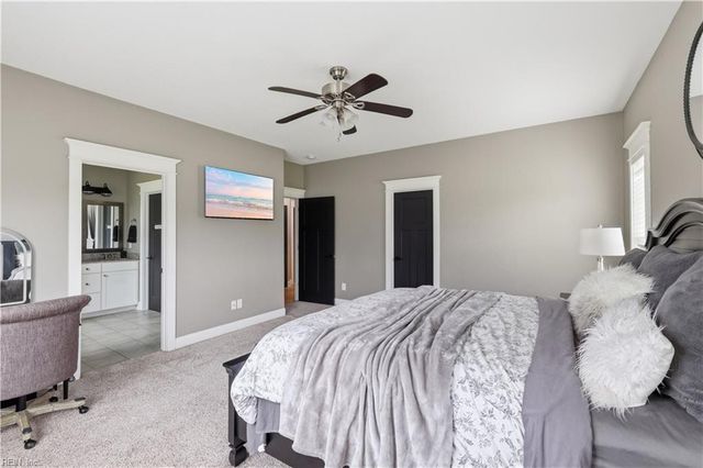 118 N Lou Sawyer RD, Moyock, NC 27958