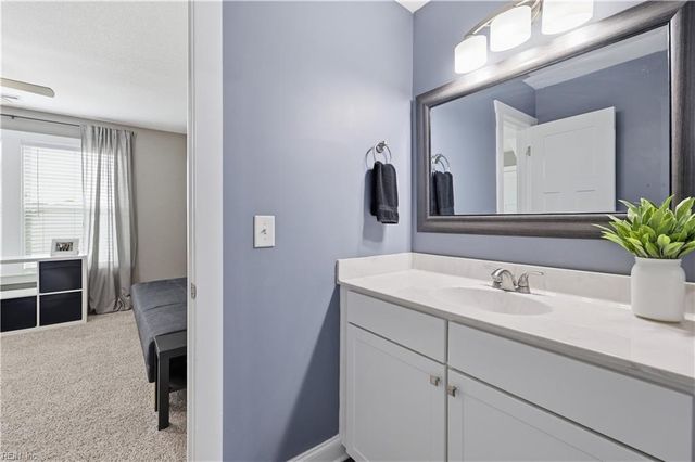 118 N Lou Sawyer RD, Moyock, NC 27958