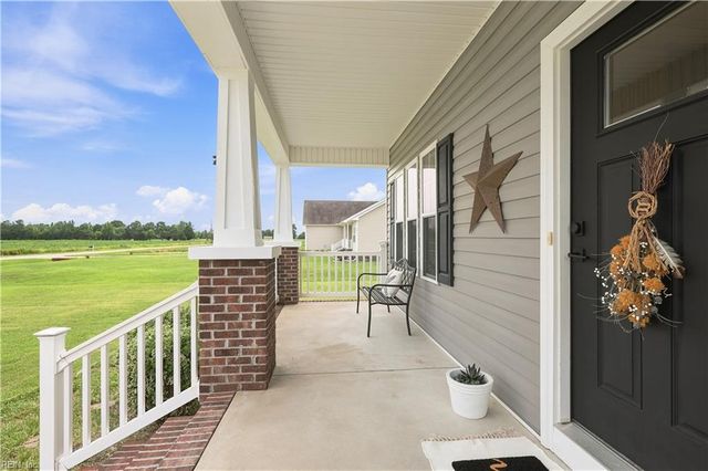 118 N Lou Sawyer RD, Moyock, NC 27958