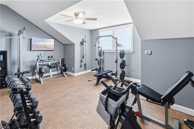 118 N Lou Sawyer RD, Moyock, NC 27958