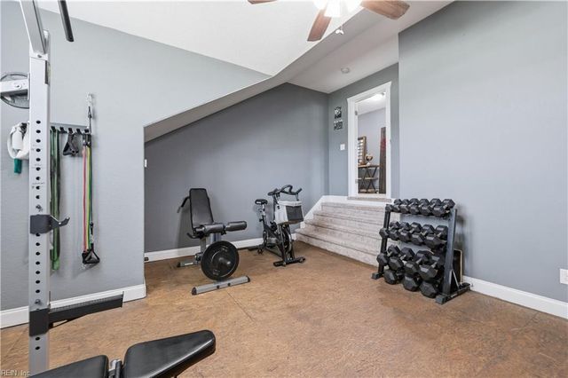 118 N Lou Sawyer RD, Moyock, NC 27958