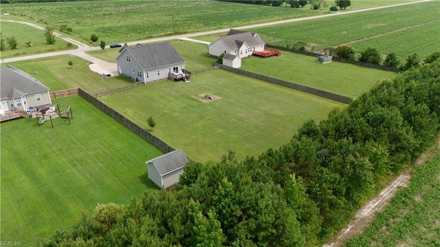 118 N Lou Sawyer RD, Moyock, NC 27958