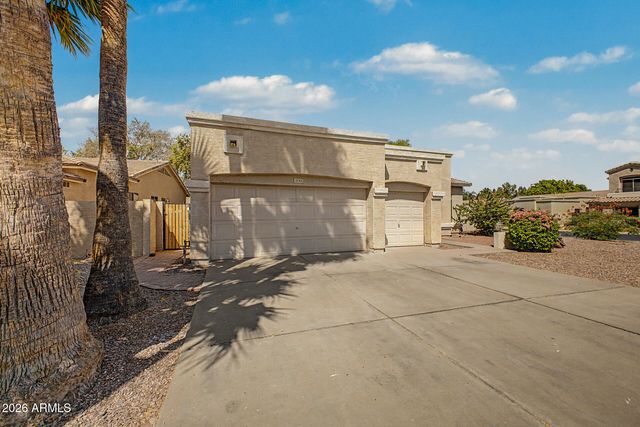 530 S BAHAMA Drive, Gilbert, AZ 85296