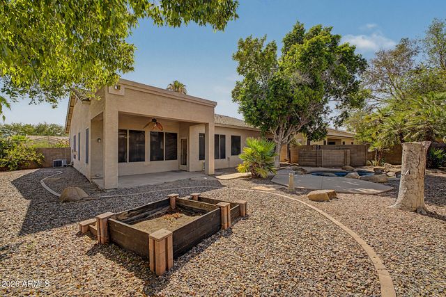 530 S BAHAMA Drive, Gilbert, AZ 85296