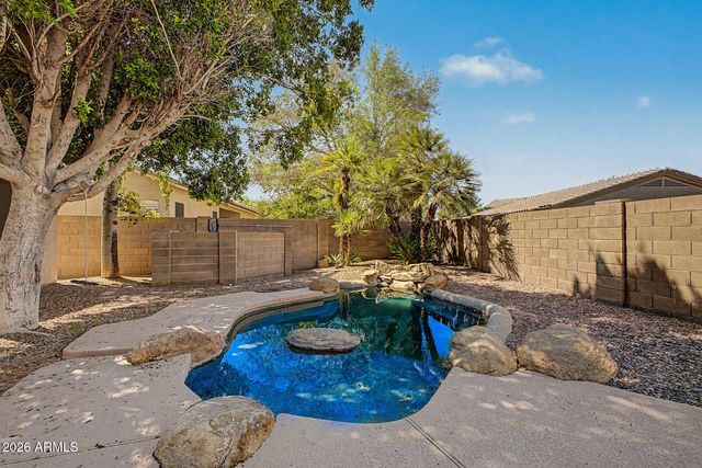 530 S BAHAMA Drive, Gilbert, AZ 85296
