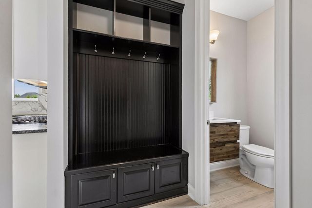18001 Gleaming Court, Lakeville, MN 55044