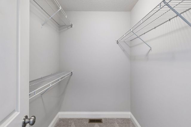 18001 Gleaming Court, Lakeville, MN 55044