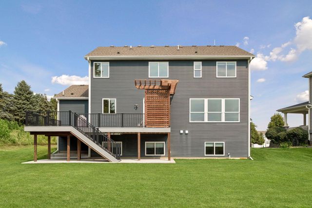 18001 Gleaming Court, Lakeville, MN 55044