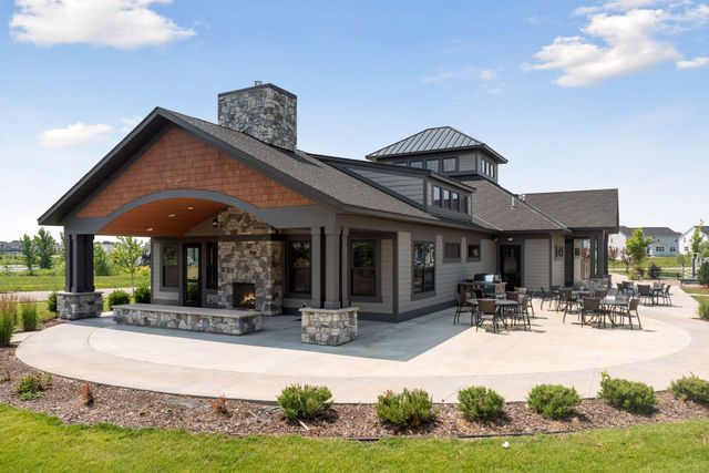 18001 Gleaming Court, Lakeville, MN 55044