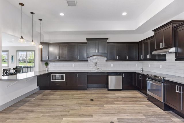 18001 Gleaming Court, Lakeville, MN 55044