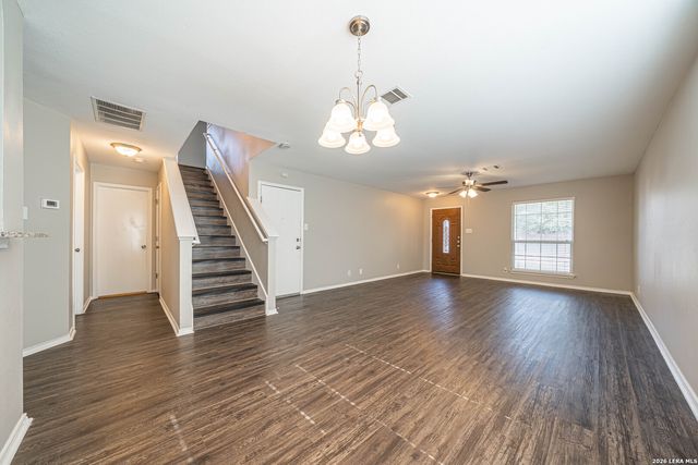 427 Silver Bit, San Antonio, TX 78227