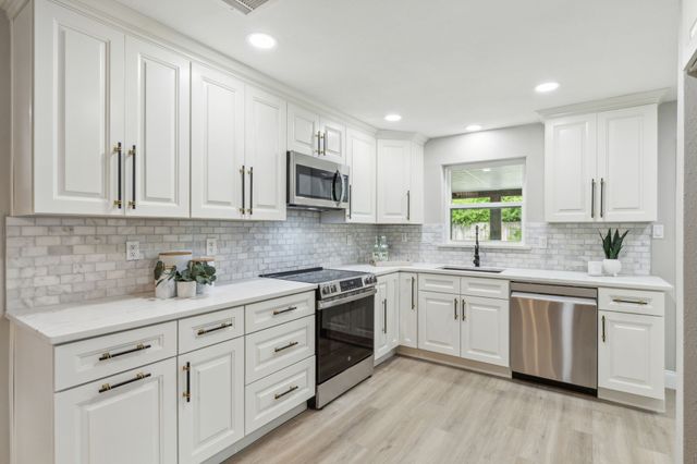 1721 Del Rancho Drive, Irving, TX 75061
