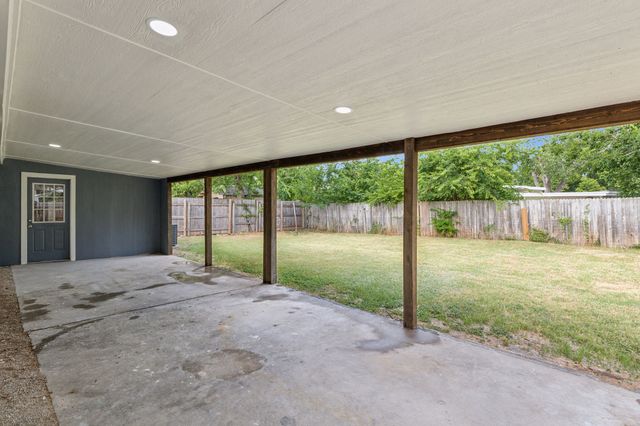 1721 Del Rancho Drive, Irving, TX 75061