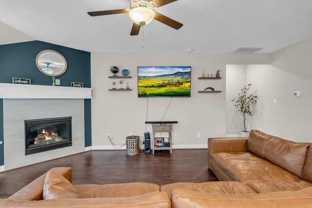 1917 Canyon Live Oak Street, Conroe, TX 77304