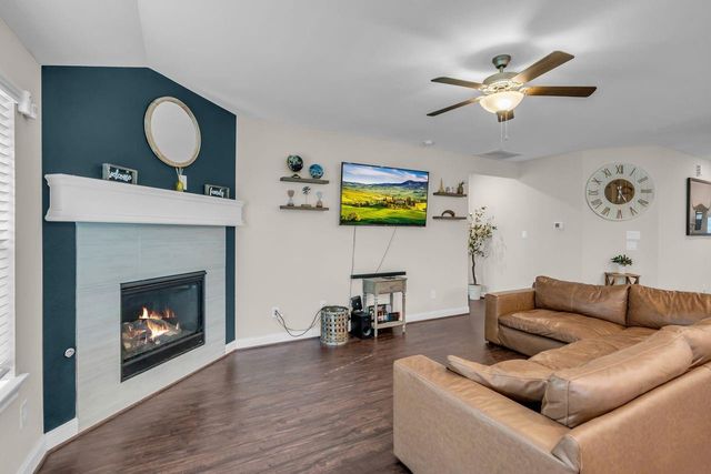 1917 Canyon Live Oak Street, Conroe, TX 77304