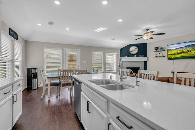 1917 Canyon Live Oak Street, Conroe, TX 77304