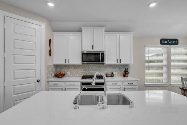 1917 Canyon Live Oak Street, Conroe, TX 77304