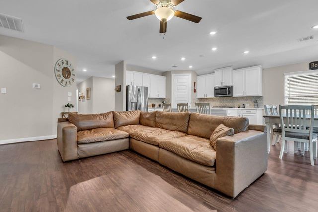 1917 Canyon Live Oak Street, Conroe, TX 77304