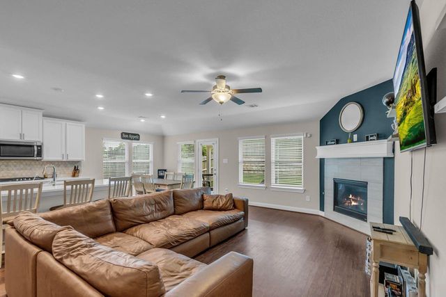 1917 Canyon Live Oak Street, Conroe, TX 77304