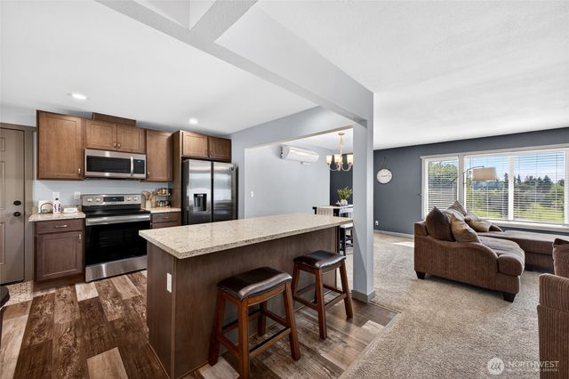 11605 67th Avenue E, Puyallup, WA 98373