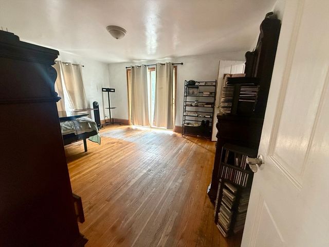 237 Summer St, Brockton, MA 02302