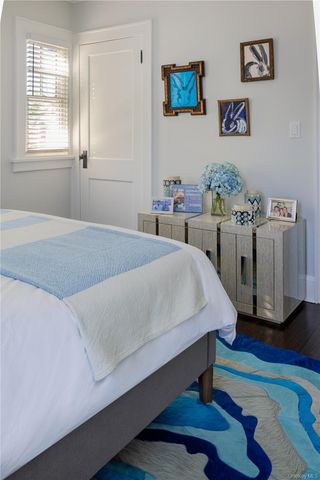 172 5th Street, Greenport, NY 11944