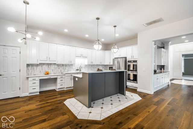 8156 Heyward Drive, Indianapolis, IN 46250
