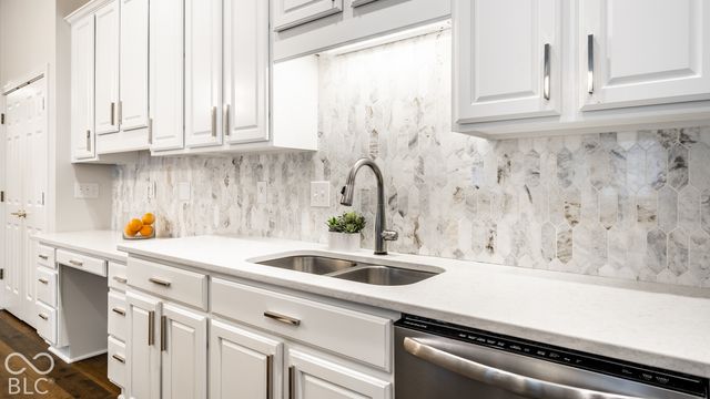 8156 Heyward Drive, Indianapolis, IN 46250